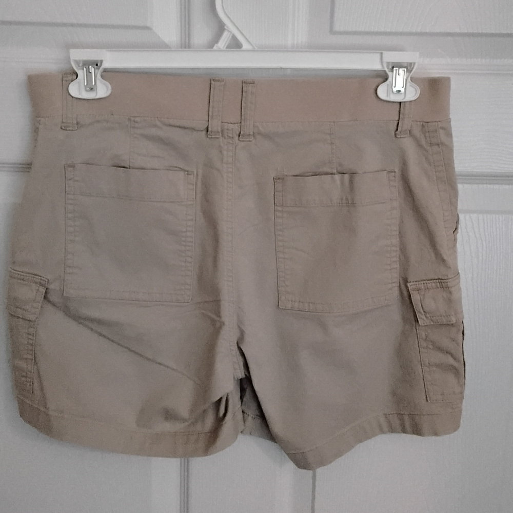 Women's Lee Khaki Cargo Shorts - Picture 2 of 3